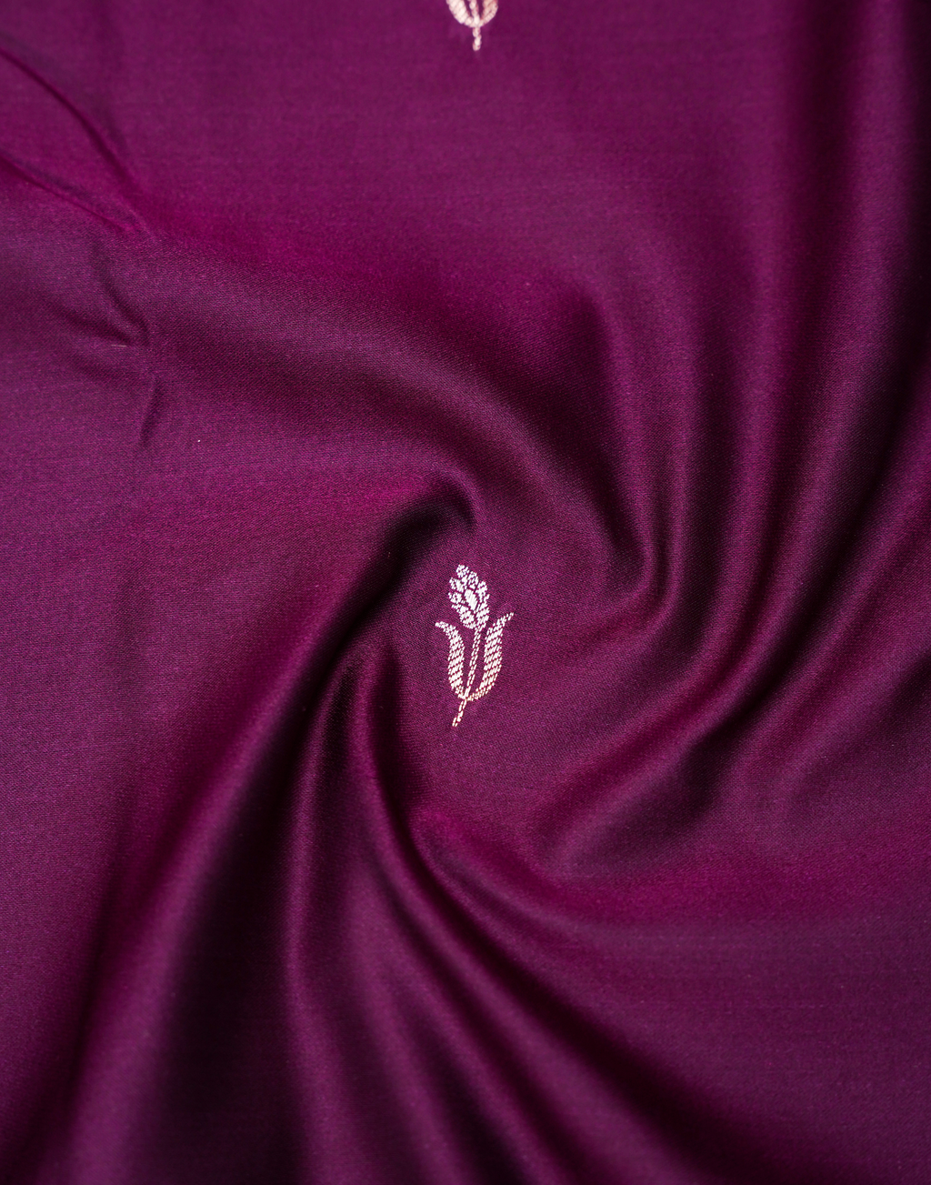 Magenta Banarasi Mushroo Silk Saree with Floral Weaving & Zari Border