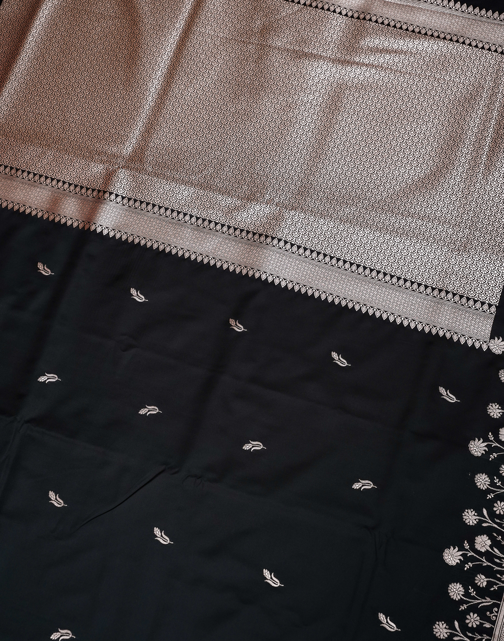 Black Banarasi Mushroo Silk Saree with Floral Weaving & Zari Border
