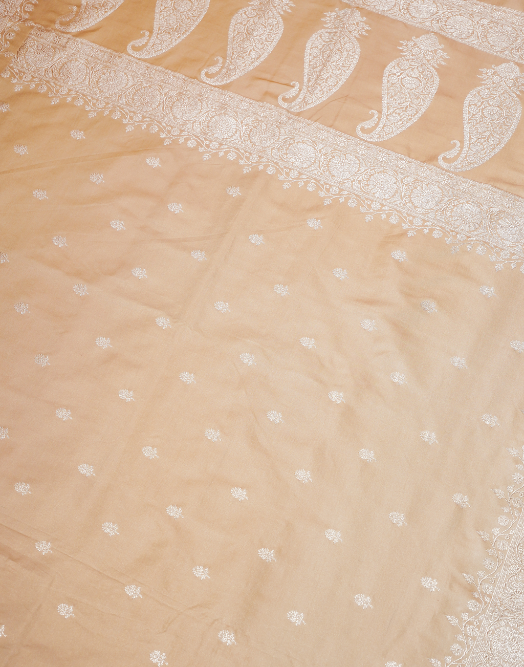 Peach Beige Banarasi Mushroo Silk Saree with Floral Weaving & Zari Border