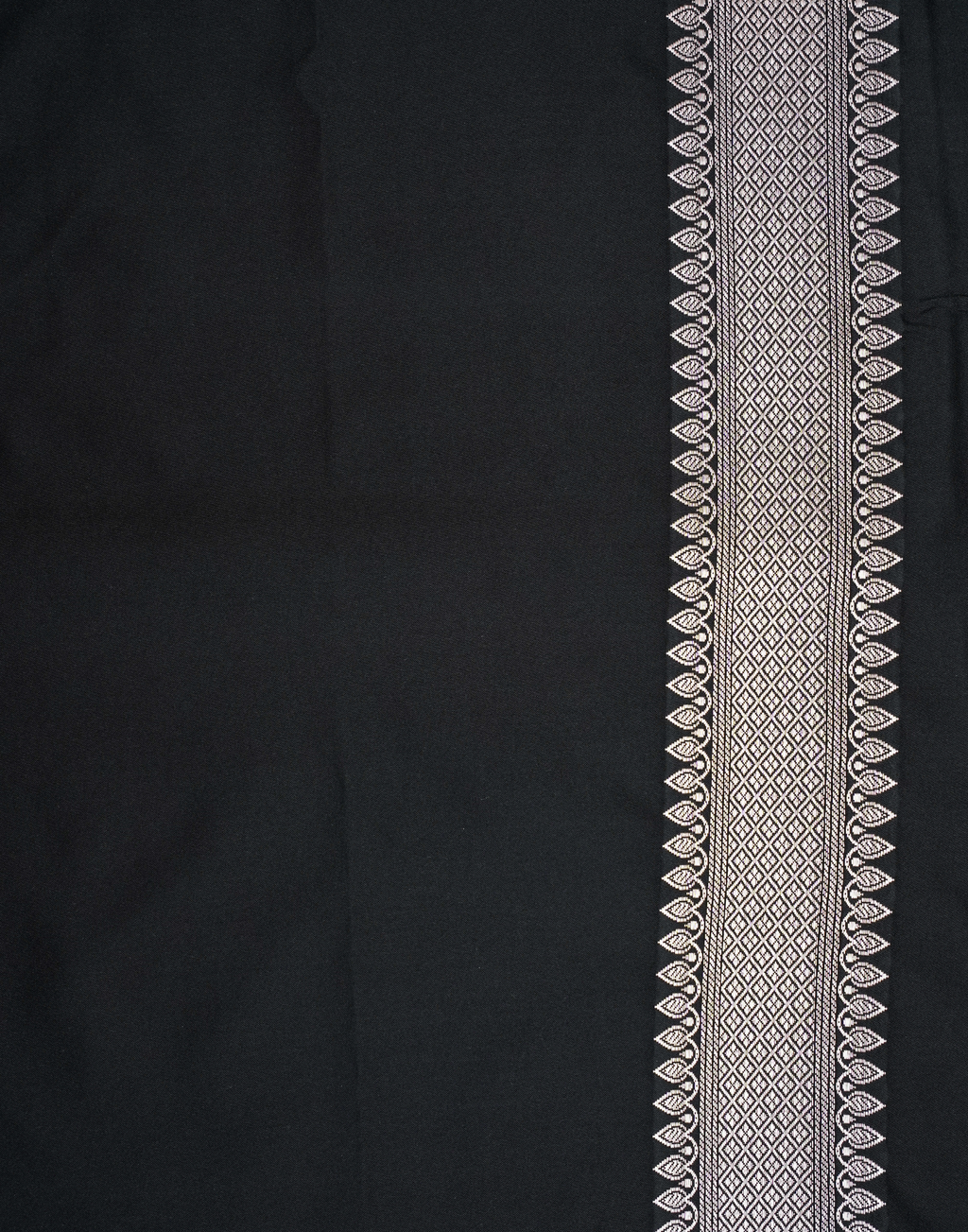 Black Banarasi Mushroo Silk Saree with Floral Weaving & Zari Border