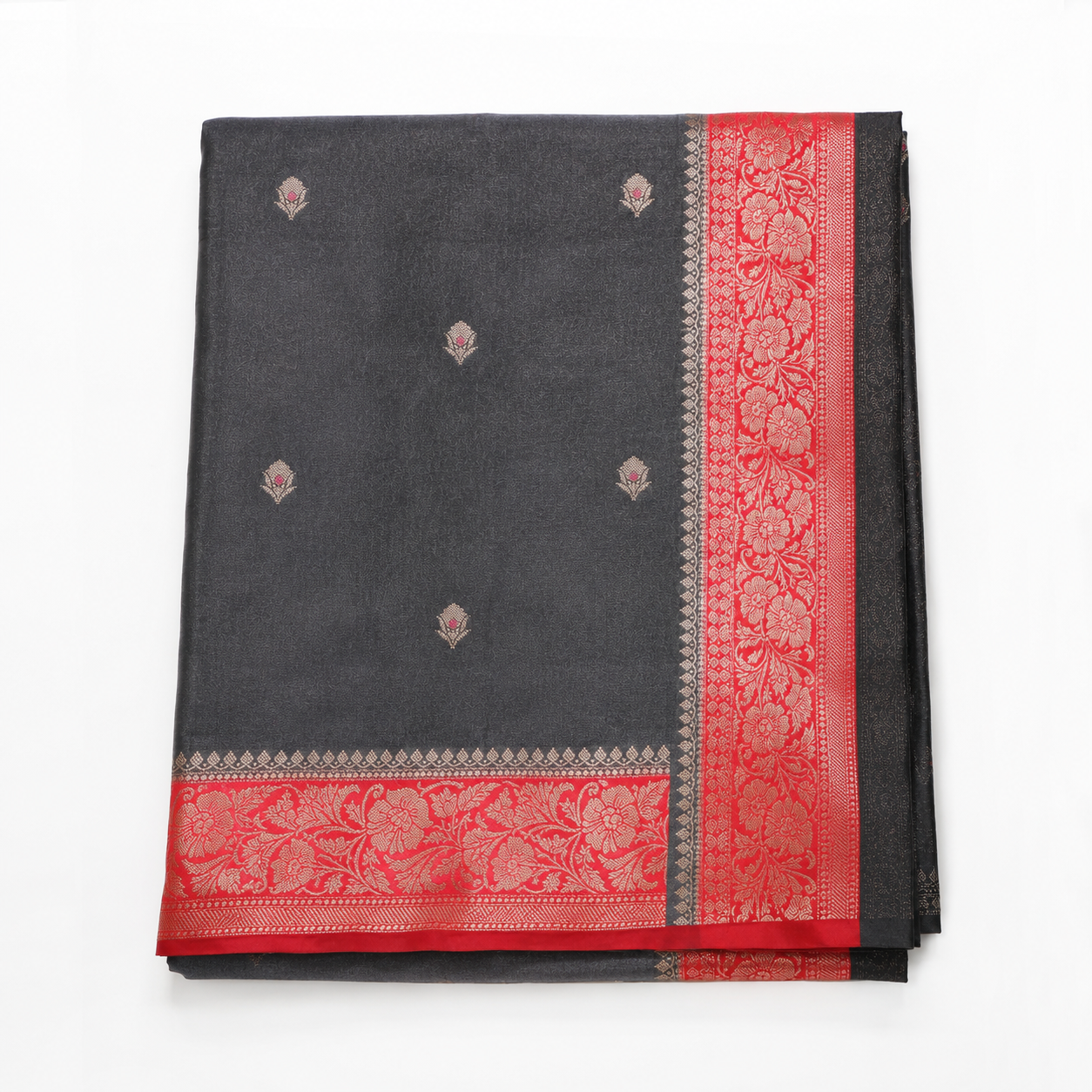 Chiniya Katan Saree with Contrast Pallu & Blouse