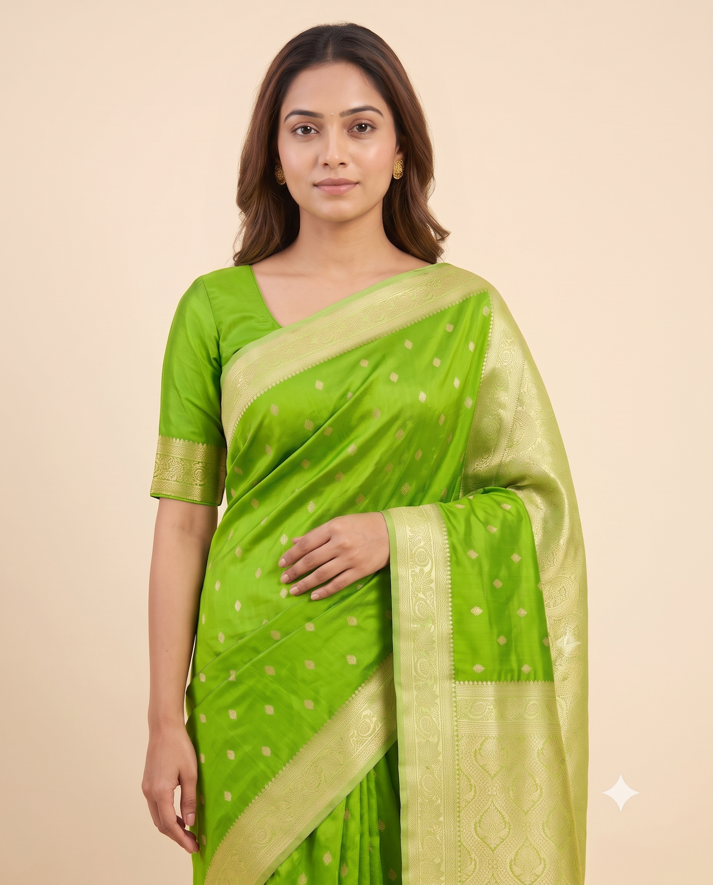 Mashroo Satin Contrast Pallu & Border Saree