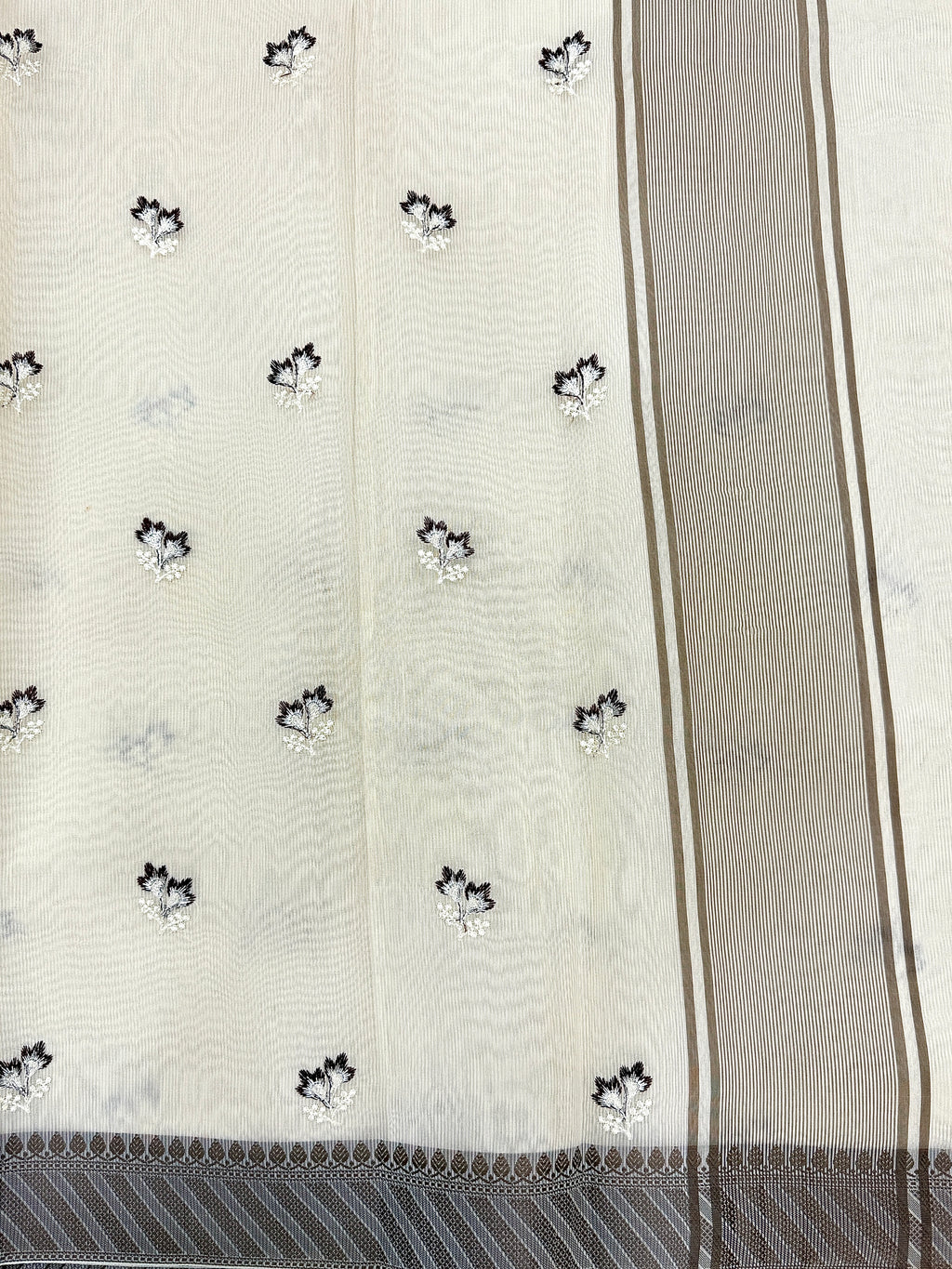 Ivory Supernet Cotton Saree with Floral Buti & Woven Border