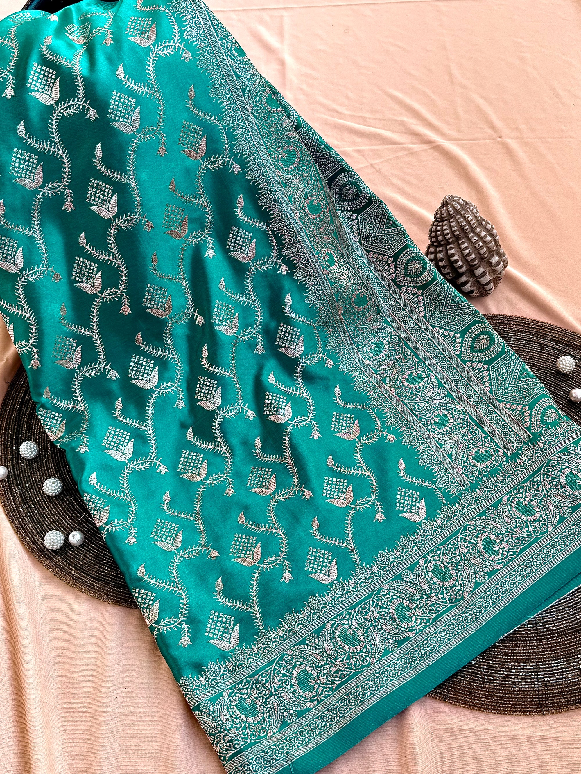 Mushroo Silk Weaving Saree