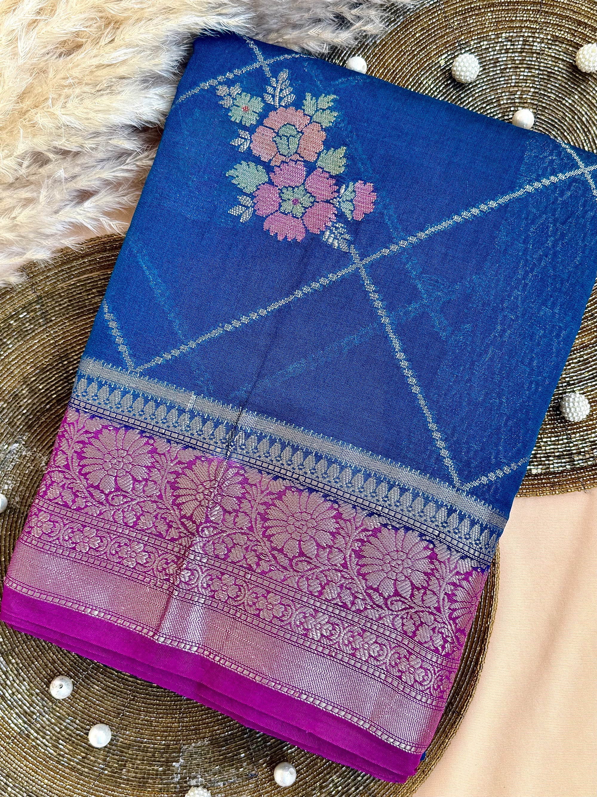 Chiniya Georgette Woven Saree