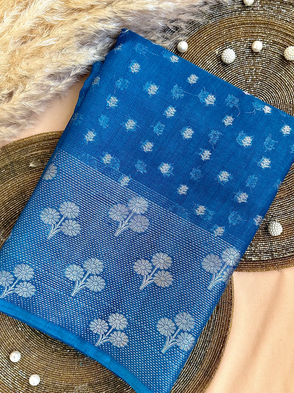 Raw Linen Woven Saree