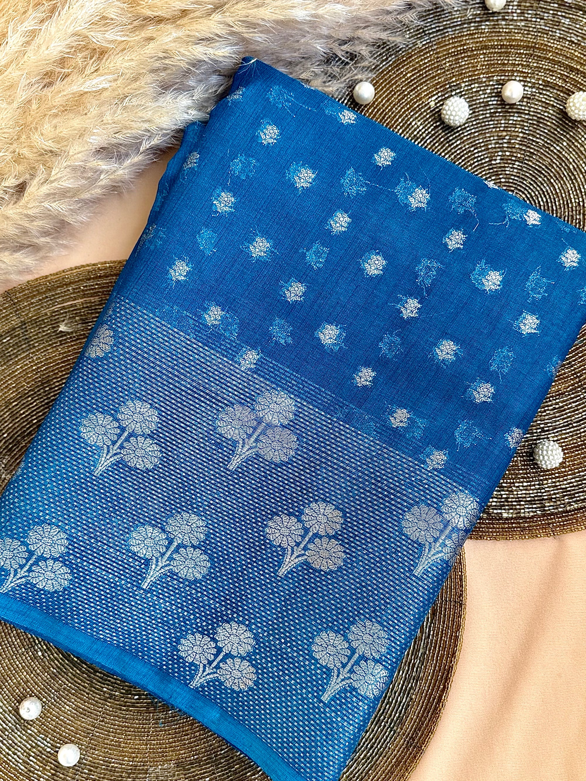 Raw Linen Woven Saree