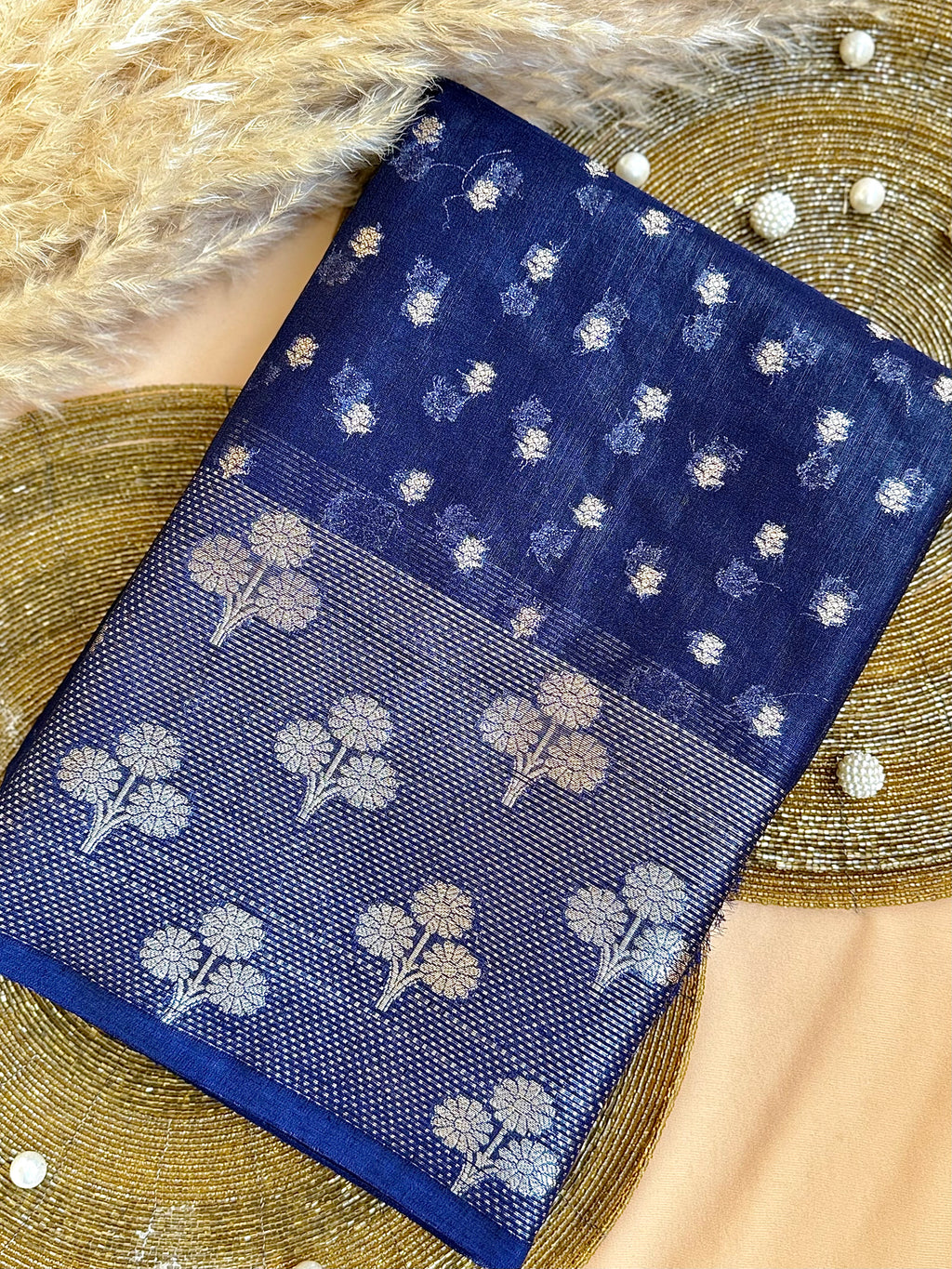 Raw Linen Woven Saree