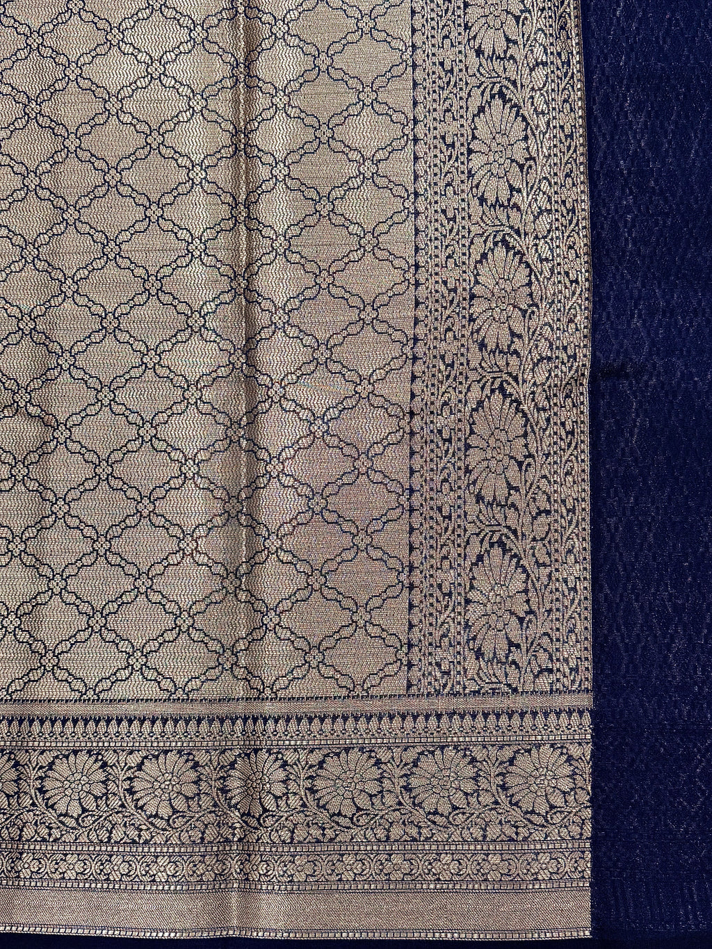 Chiniya Georgette Woven Saree