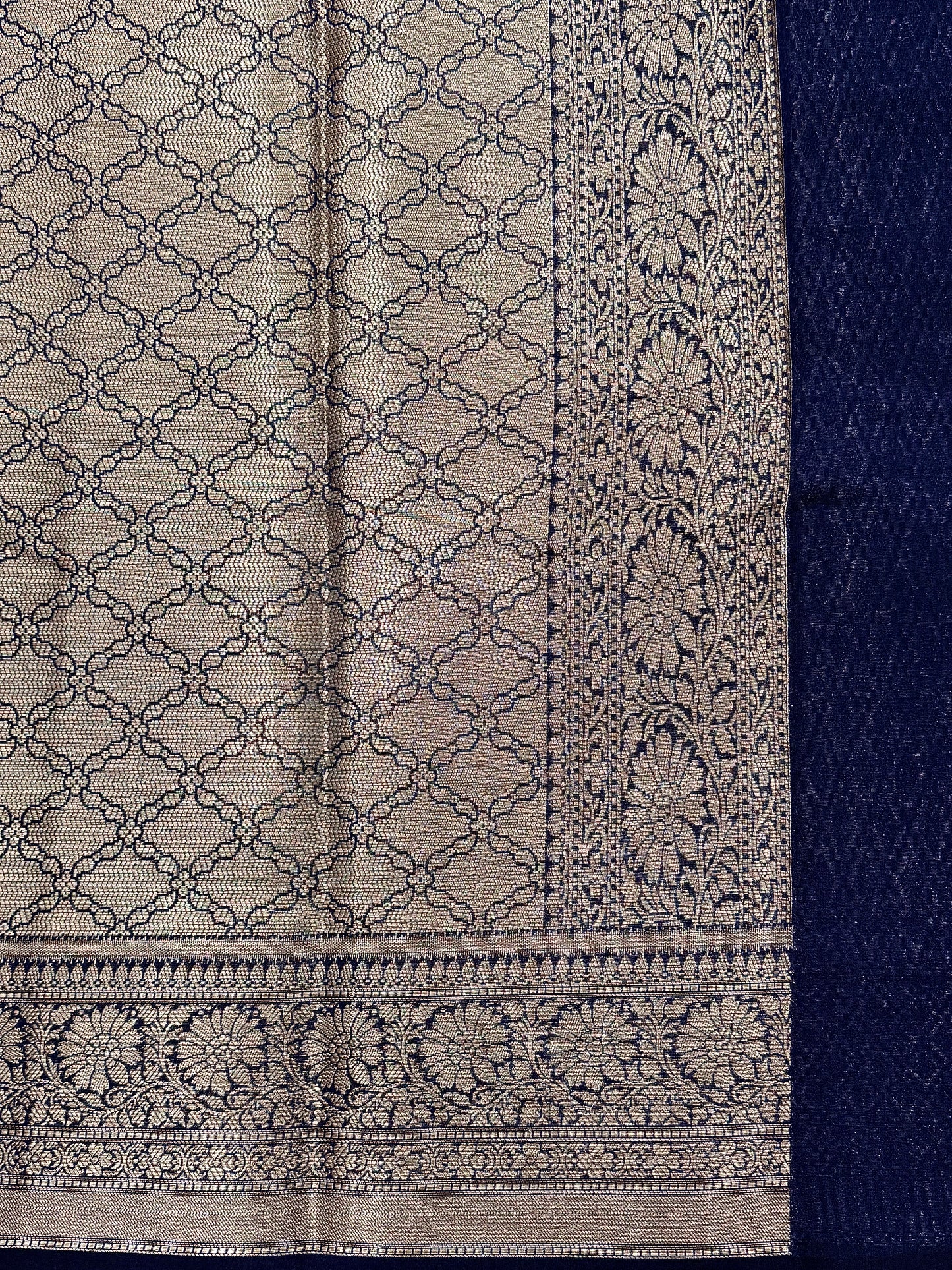 Chiniya Georgette Woven Saree