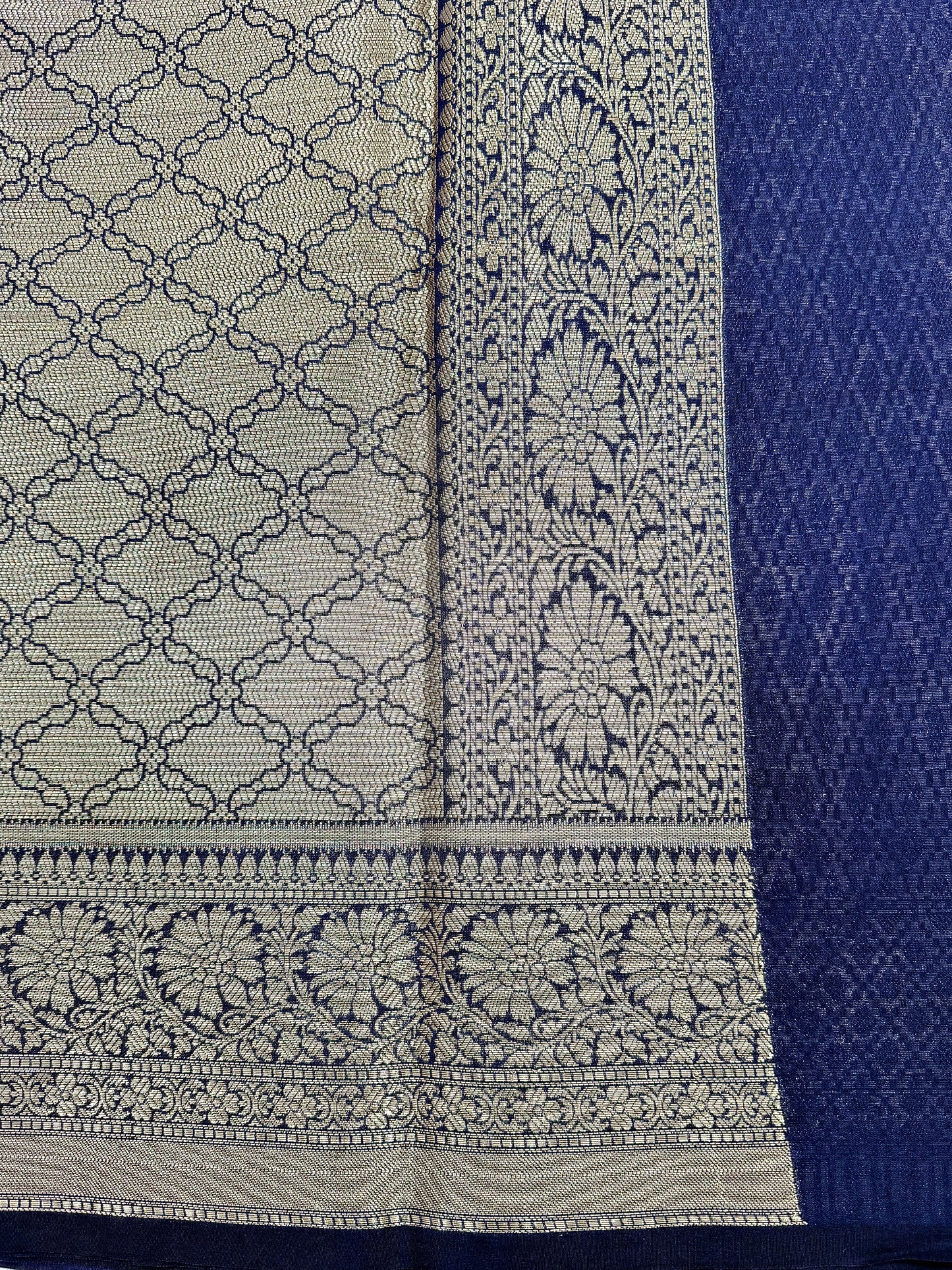 Chiniya Georgette Woven Saree