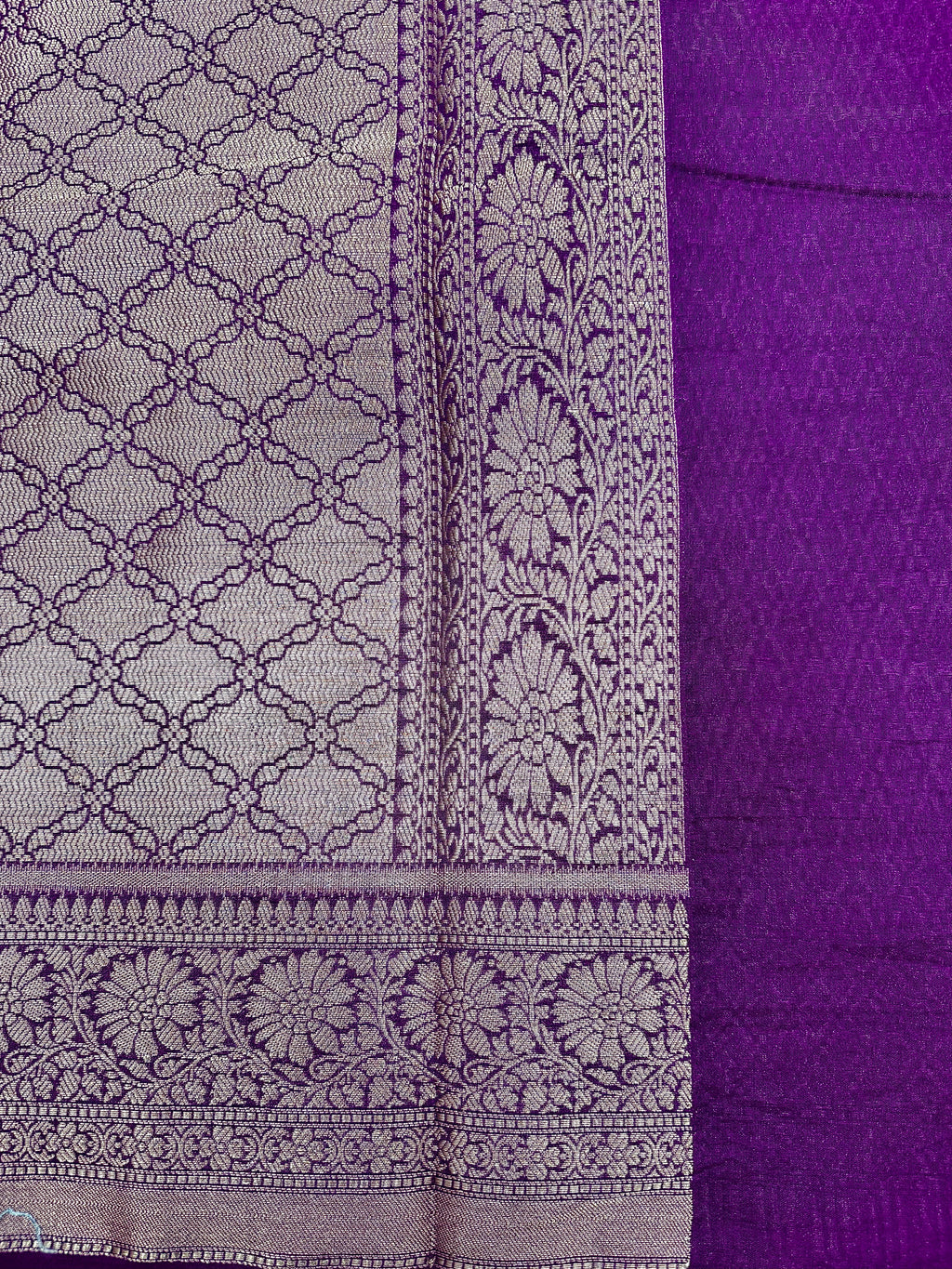Chiniya Georgette Woven Saree