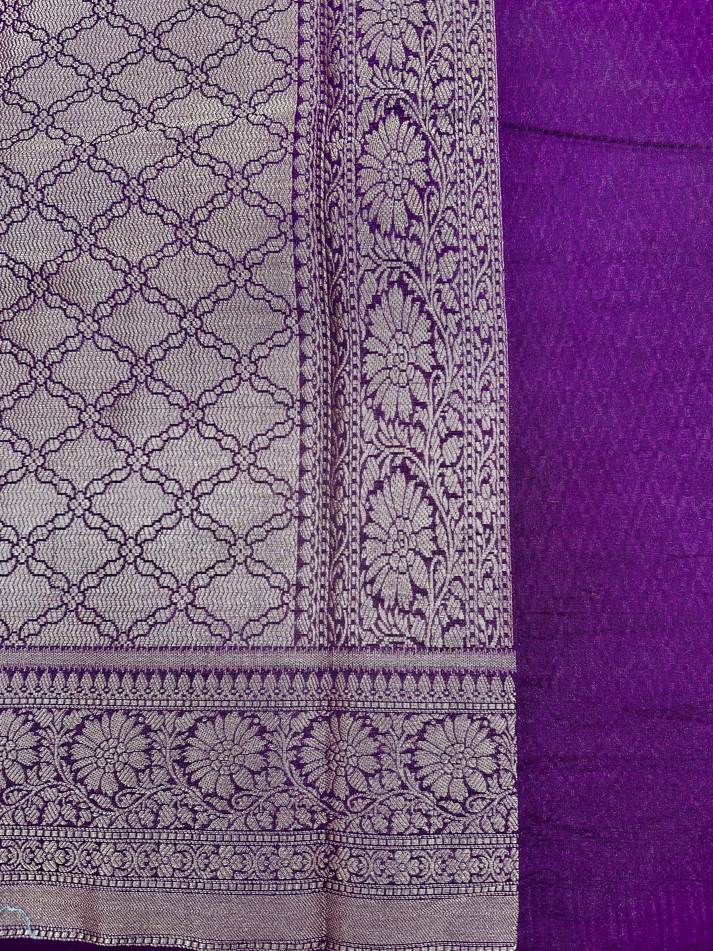 Chiniya Georgette Woven Saree