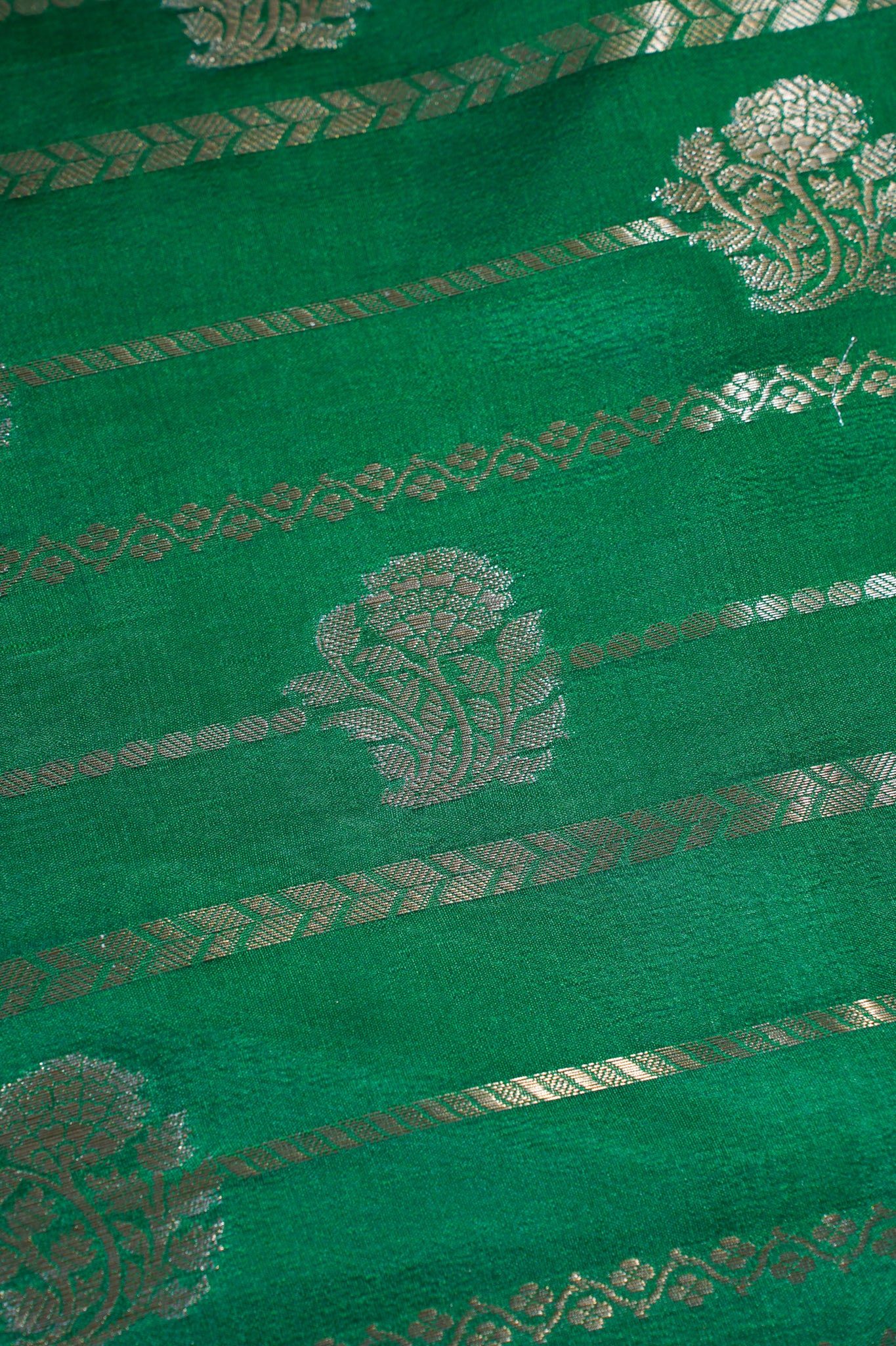 Green Pure Chiniya Silk Saree