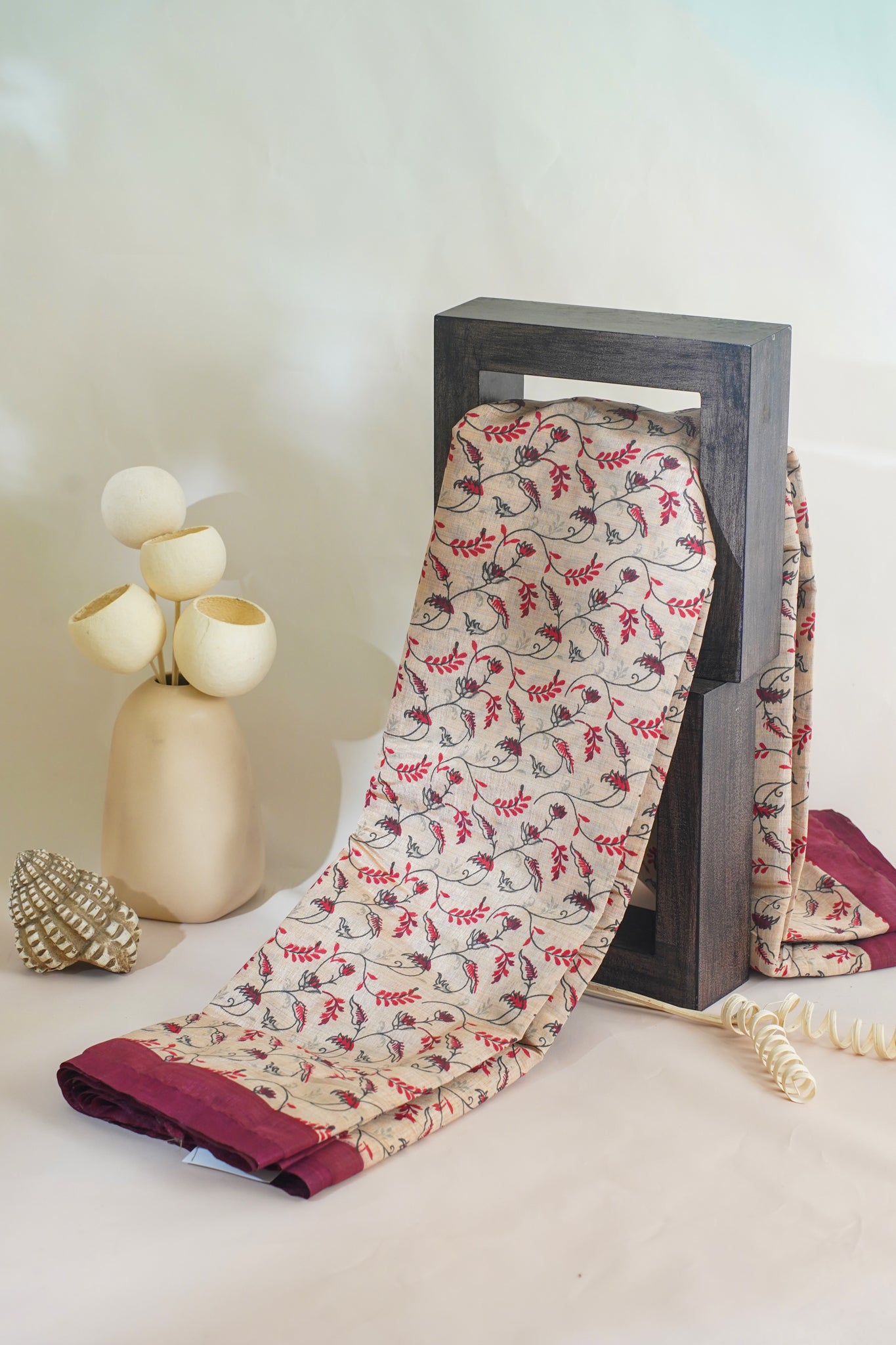 Cream Tussar Silk Saree with Pink Border & Kalamkari Print (Washable)