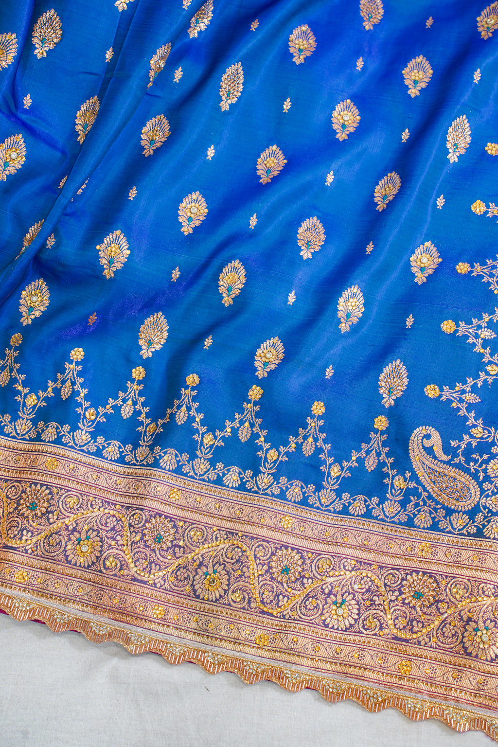 Blue Saree with Red Pallu