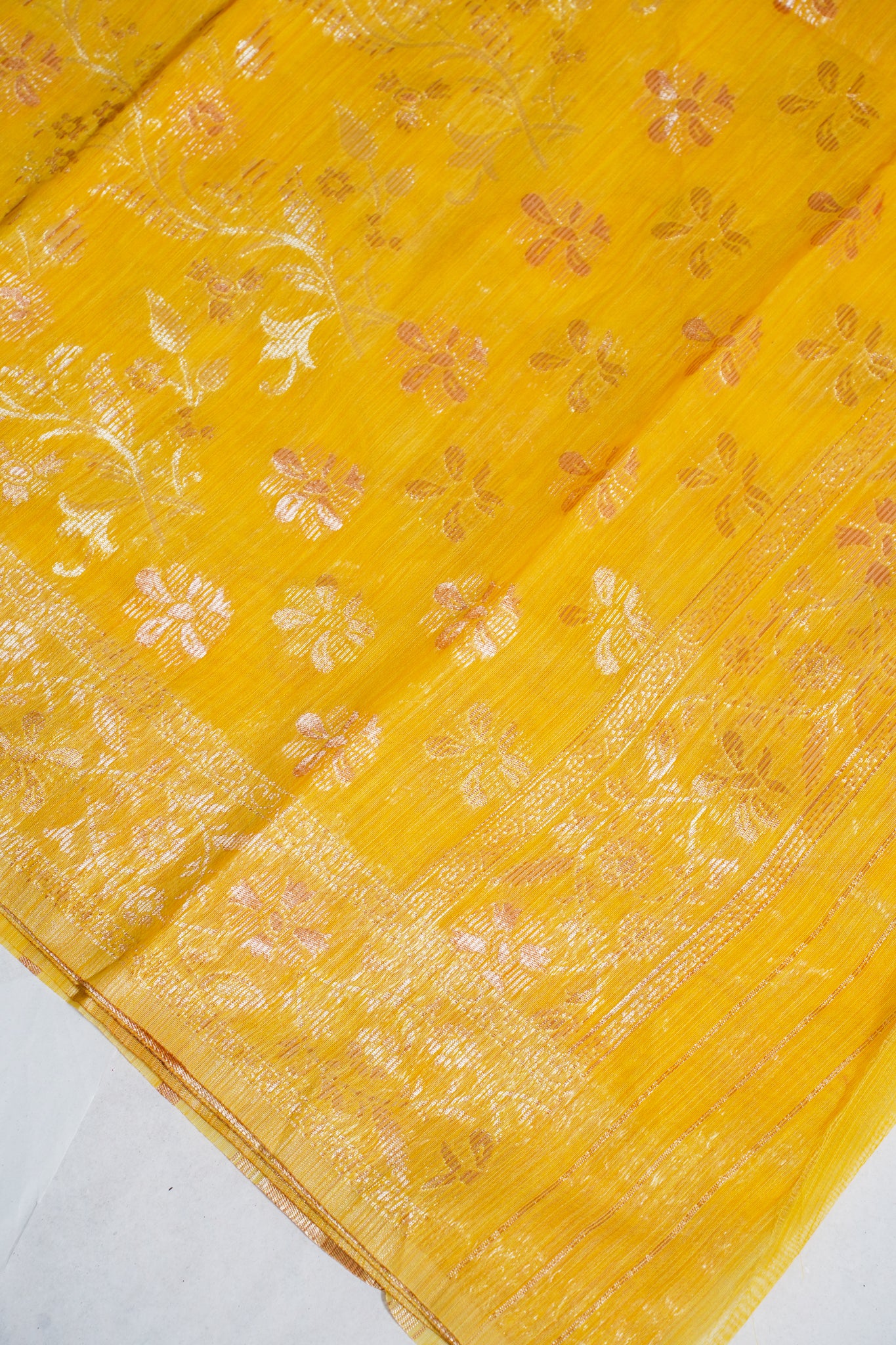 Yellow Cotton Linen Weaving Saree