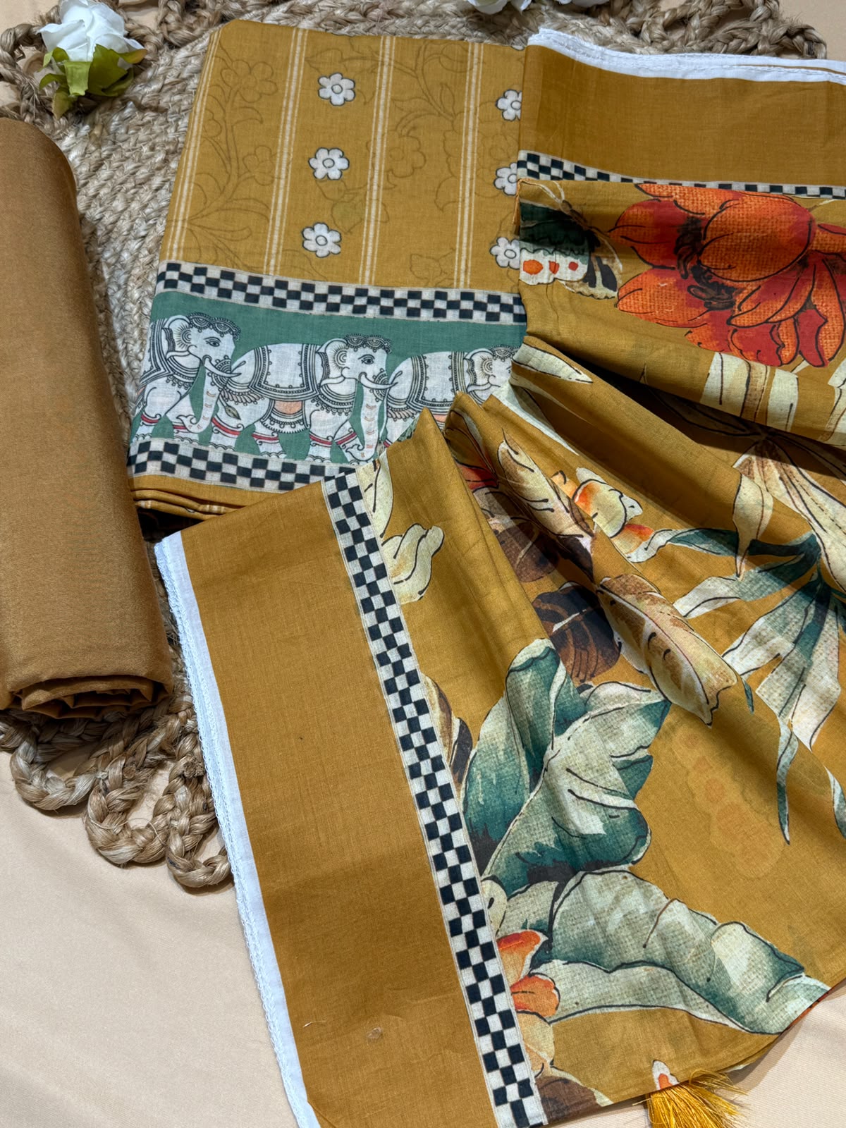 Pure mul cotton with digital print (unstitched)